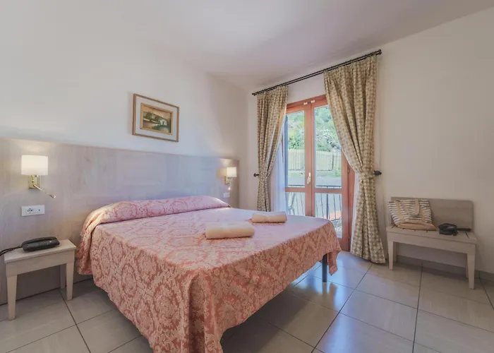 Lo Scirocco Szálloda