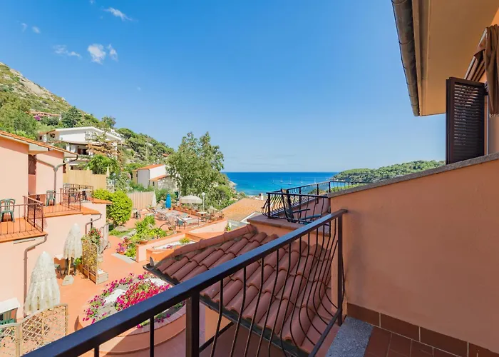 Lo Scirocco 3* فيتوفايا