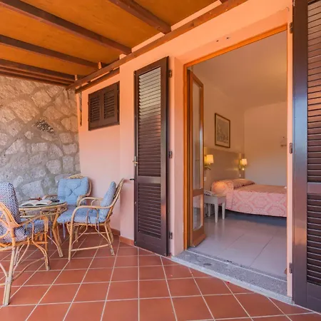 Hotel Lo Scirocco 3*