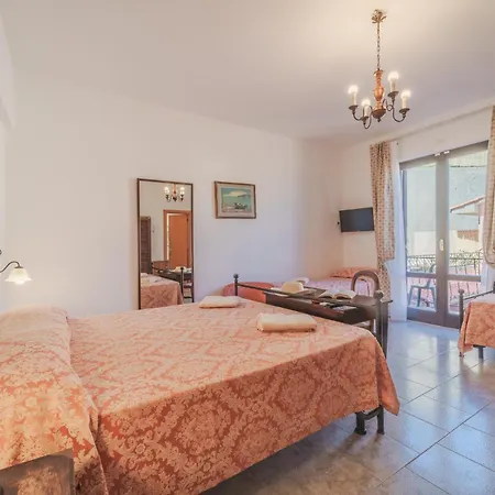 Lo Scirocco Szálloda Fetovaia