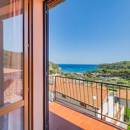 Lo Scirocco 3* Fetovaia