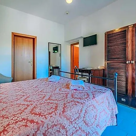 Lo Scirocco 3* Fetovaia