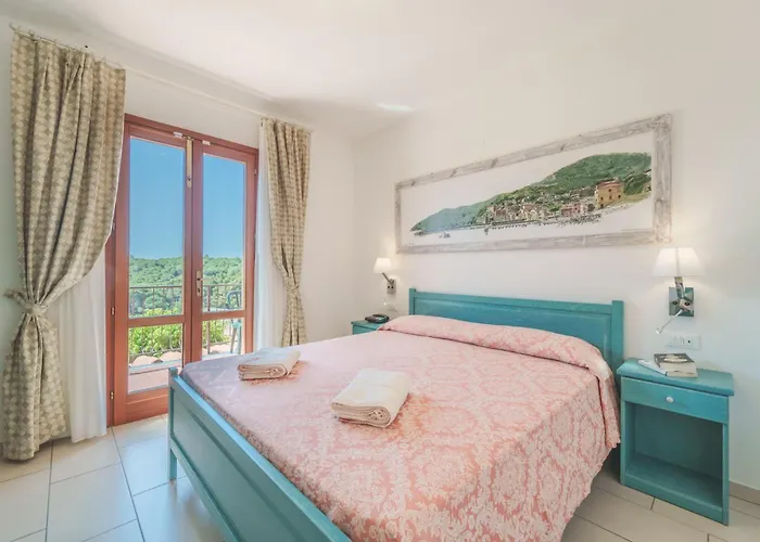 Lo Scirocco 3* Fetovaia