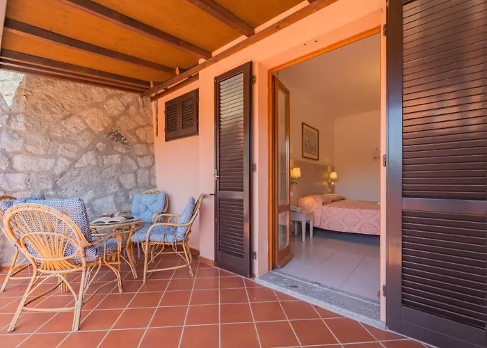 Hotel Lo Scirocco 3*