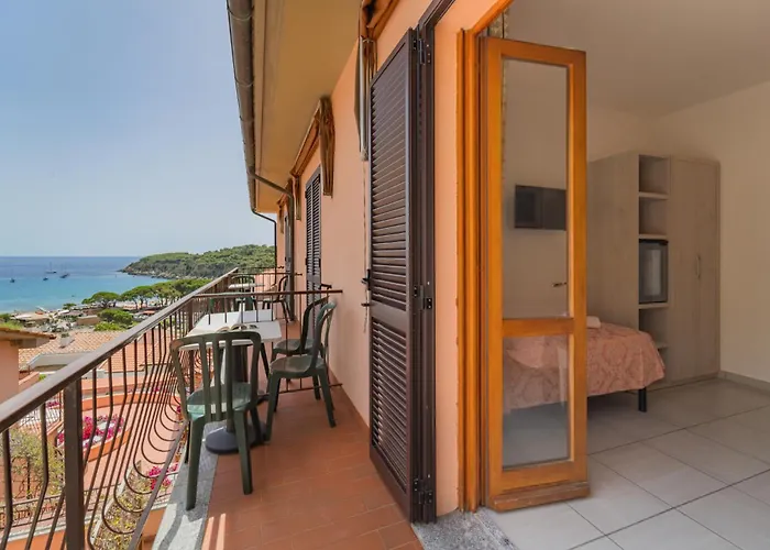 Hotel Lo Scirocco 3*