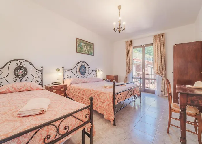 Hotel Lo Scirocco 3*